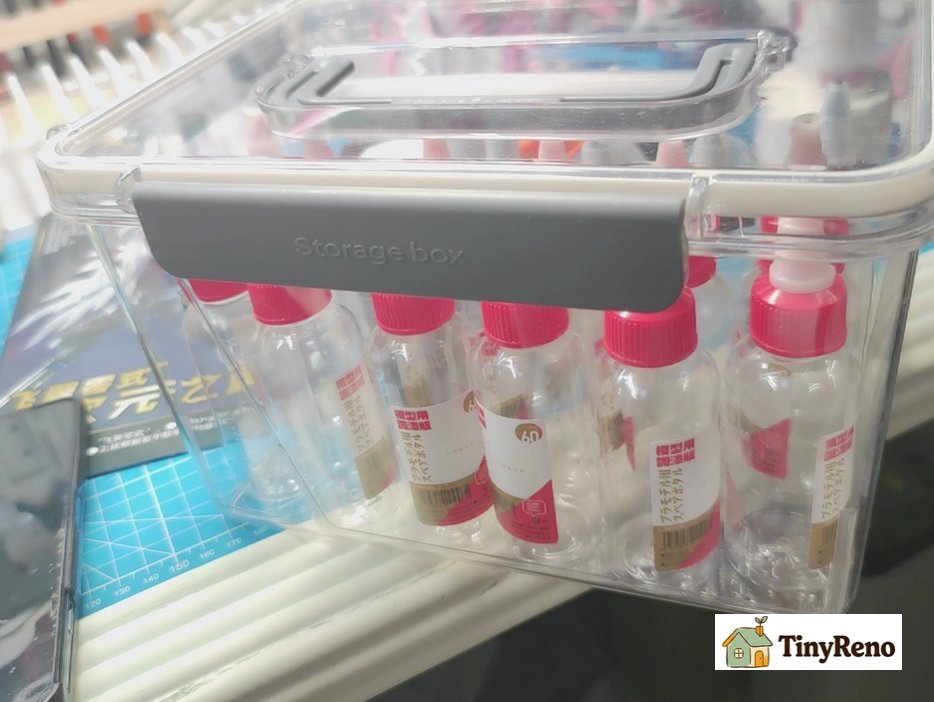 A good airtight container can solve many problems, being both tidy and attractive.