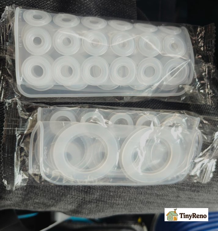 A pack of sealing rings comes in many specifications.