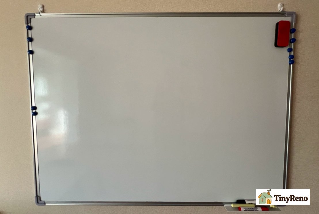 The most primitive blackboard can be fixed with hooks.