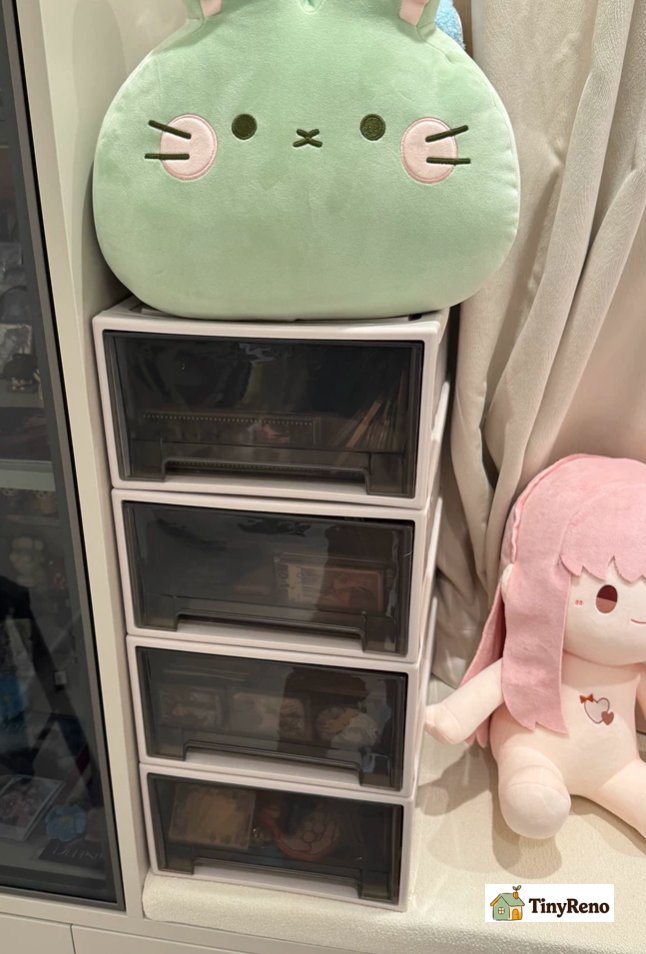 If the stacking is too high, the objects on top should not be too heavy.